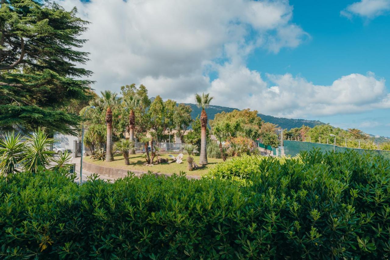 Oltremare Sorrento coast apartment Piano di Sorrento Exterior foto